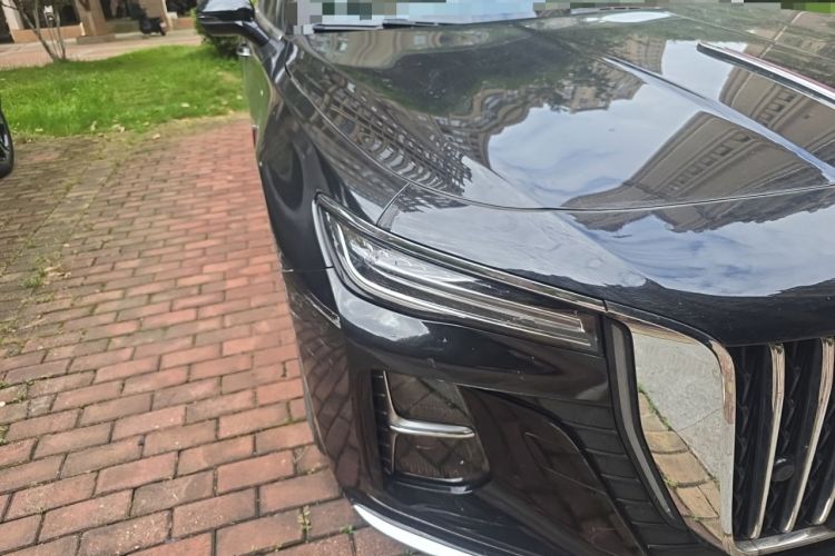 Used Hongqi H5 2024 2.0T Automatic Smart Connect Flagship Edition Right Front Headlight