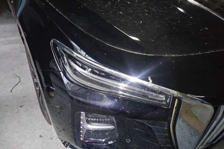 Used Hongqi H5 2024 2.0T Automatic Smart Connect Flagship Edition Right Front Headlight
