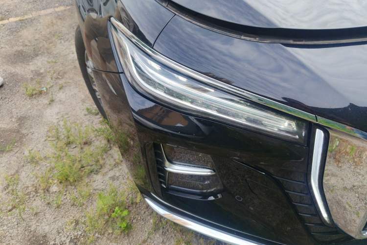 Used Hongqi H5 2024 1.5T DCT Smart Connect Flagship Edition Right Front Headlight