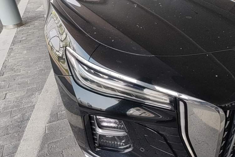 Used Hongqi H5 2024 2.0T Automatic Smart Connect Flagship Edition Right Front Headlight