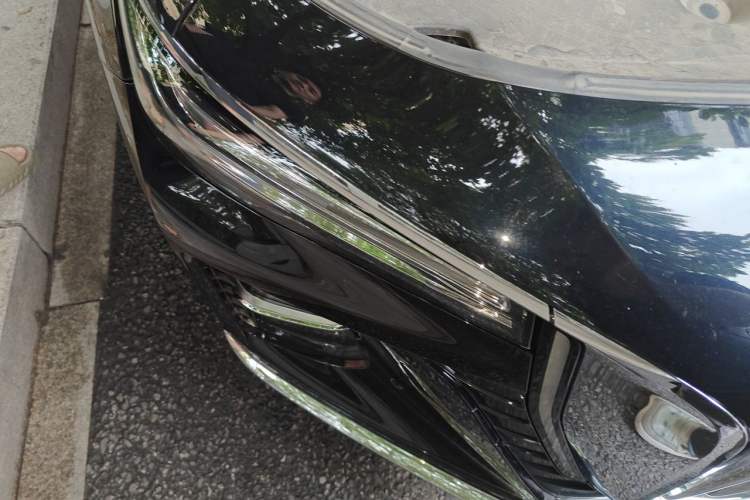 Used Hongqi H5 2024 1.5T DCT Smart Connect Flagship Edition Right Front Headlight