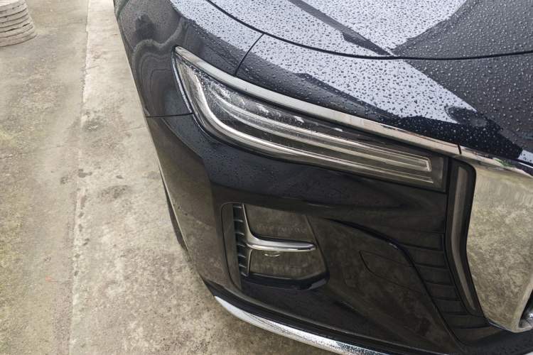 Used Hongqi H5 2024 2.0T Automatic Smart Connect Flagship Edition Right Front Headlight