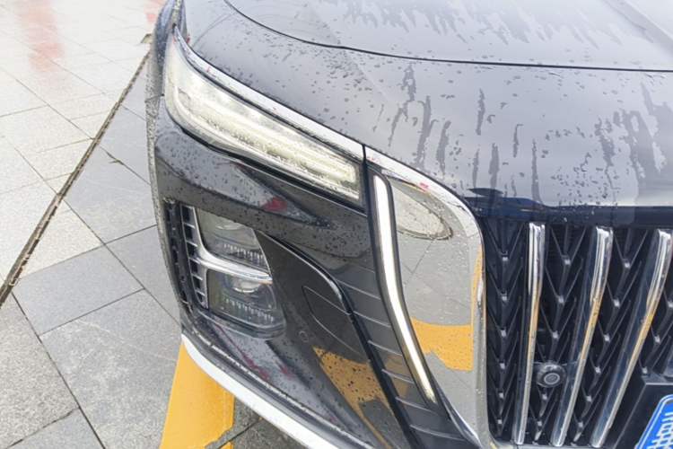 Used Hongqi H5 2024 1.5T DCT Smart Connect Flagship Edition Right Front Headlight