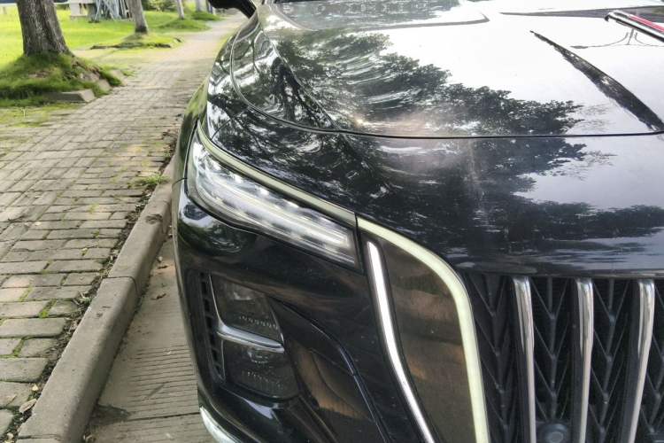 Used Hongqi H5 2024 2.0T Automatic Smart Connect Flagship Edition Right Front Headlight