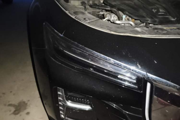 Used Hongqi H5 2024 1.5T DCT Smart Connect Flagship Edition Right Front Headlight