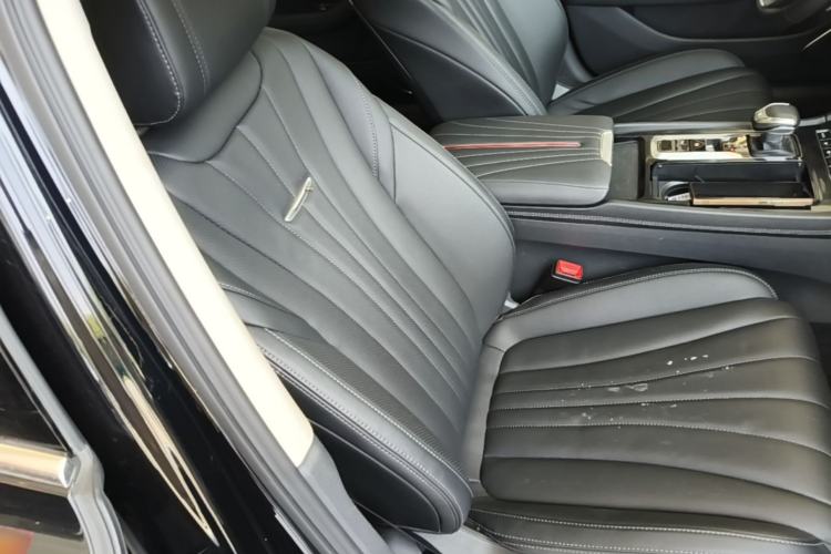 Used Hongqi H5 2024 1.5T DCT Smart Connect Flagship Edition Right Front Seat