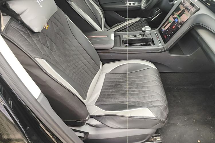 Used Hongqi H5 2024 1.5T DCT Smart Connect Flagship Edition Right Front Seat