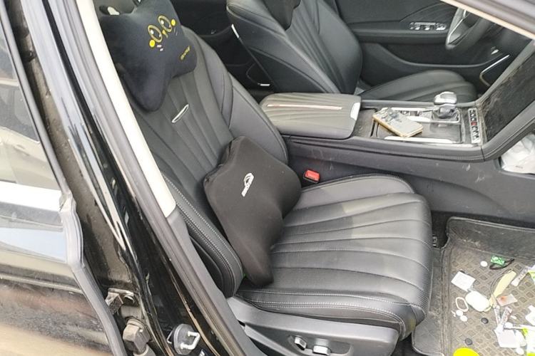 Used Hongqi H5 2024 1.5T DCT Smart Connect Flagship Edition Right Front Seat