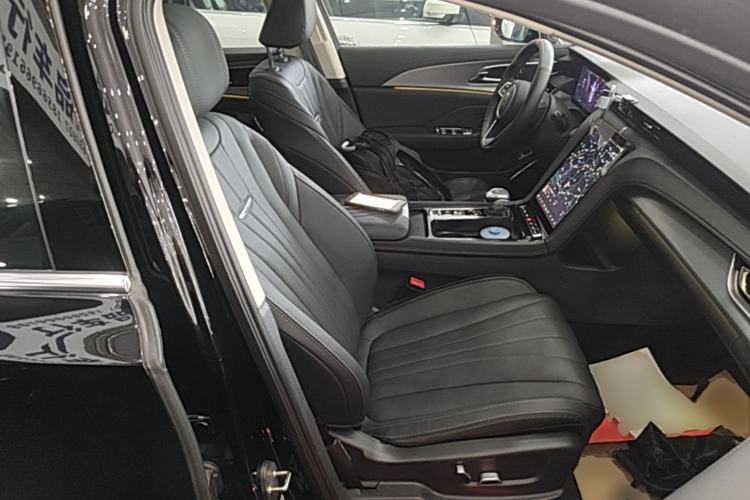 Used Hongqi H5 2024 2.0T Automatic Smart Connect Flagship Edition Right Front Seat