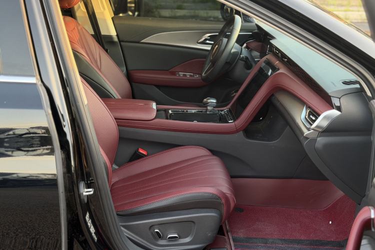 Used Hongqi H5 2024 1.5T DCT Smart Connect Flagship Edition Right Front Seat