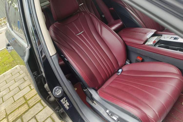 Used Hongqi H5 2024 2.0T Automatic Smart Connect Flagship Edition Right Front Seat
