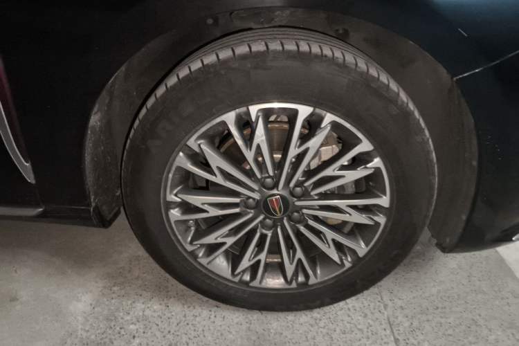Used Hongqi H5 2024 1.5T DCT Smart Connect Flagship Edition Right Front Wheel Hub