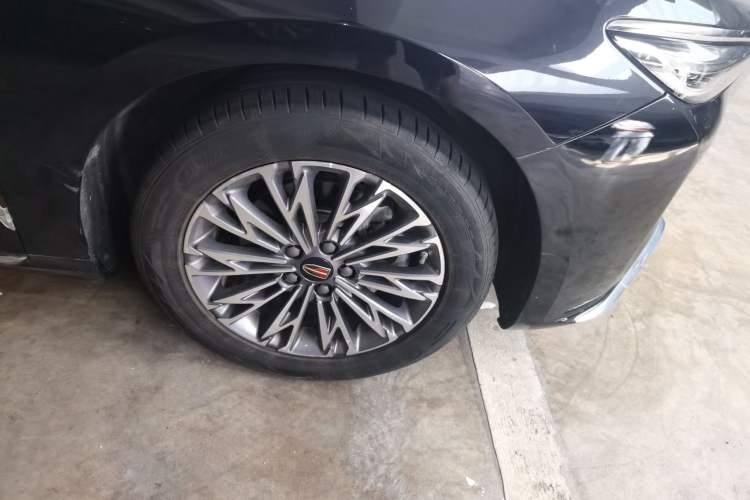 Used Hongqi H5 2024 1.5T DCT Smart Connect Flagship Edition Right Front Wheel Hub