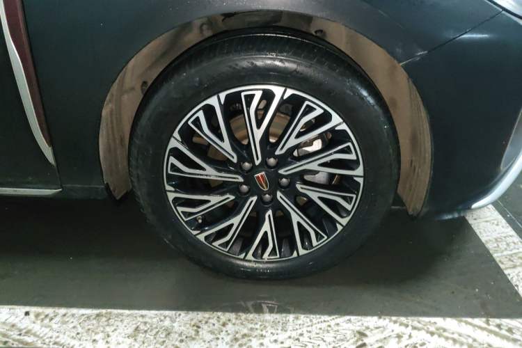 Used Hongqi H5 2024 1.5T HEV Smart Connect Flagship Edition Right Front Wheel Hub