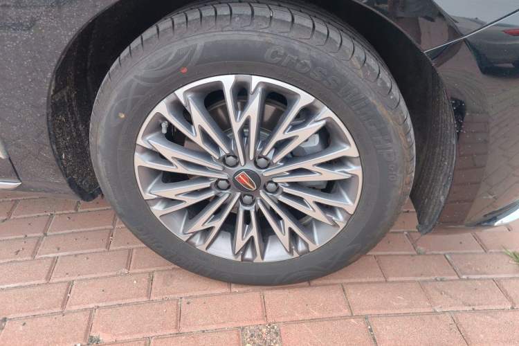 Used Hongqi H5 2024 1.5T DCT Smart Connect Flagship Edition Right Front Wheel Hub