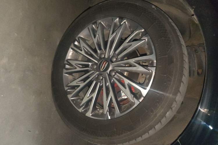 Used Hongqi H5 2024 1.5T DCT Smart Connect Flagship Edition Right Front Wheel Hub
