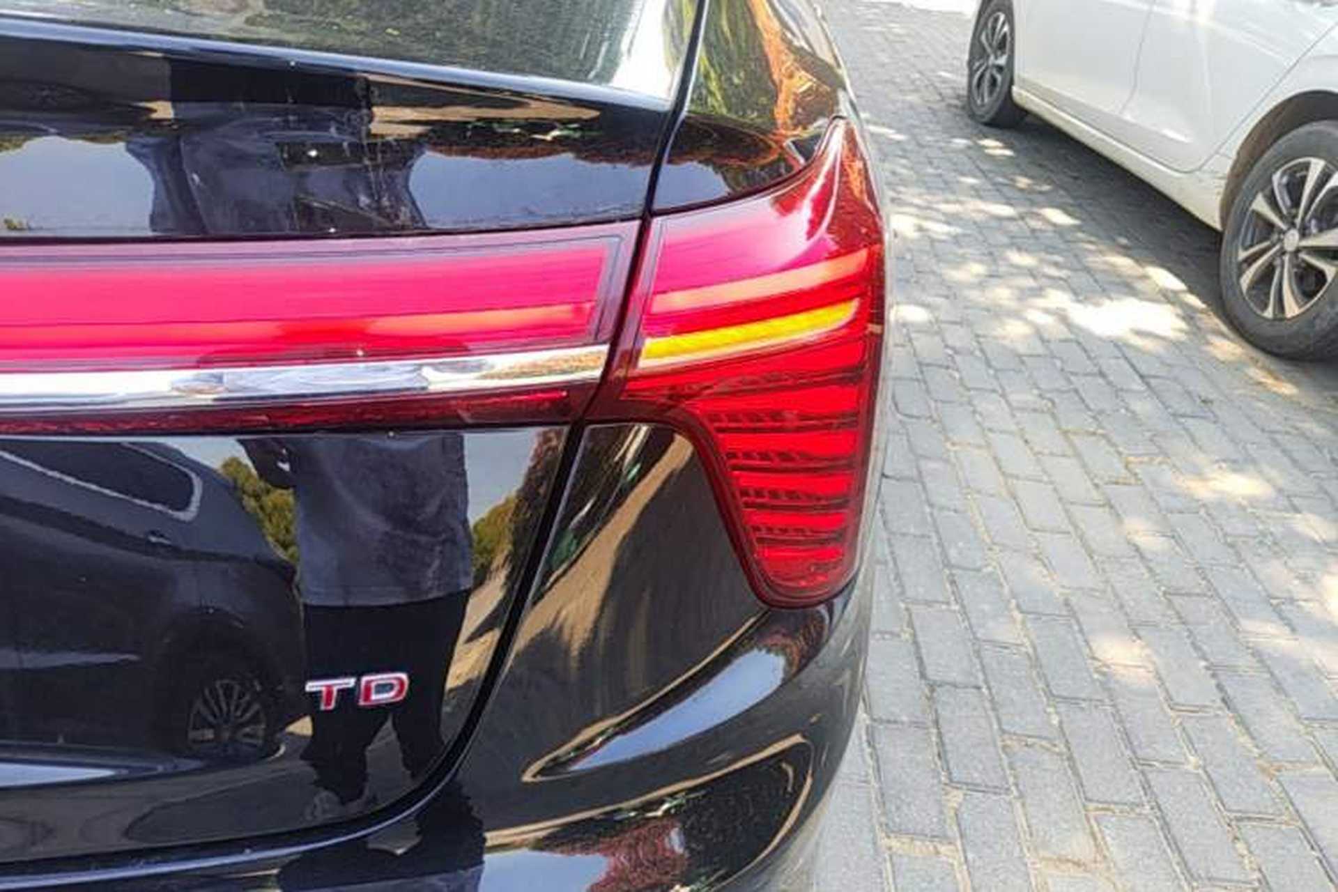 Used Hongqi H5 2024 2.0T Automatic Smart Connect Flagship Edition Right Rear Taillight