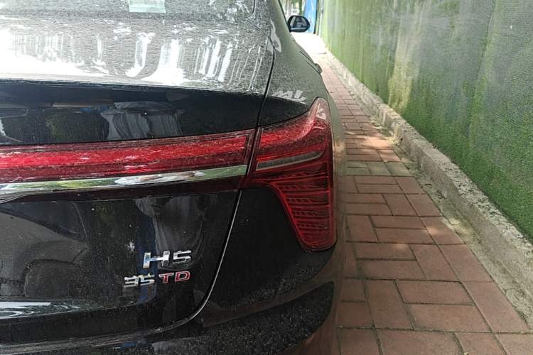 Used Hongqi H5 2024 1.5T DCT Smart Connect Flagship Edition Right Rear Taillight