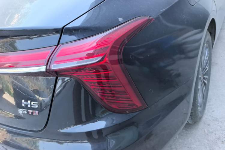 Used Hongqi H5 2024 1.5T DCT Smart Connect Flagship Edition Right Rear Taillight