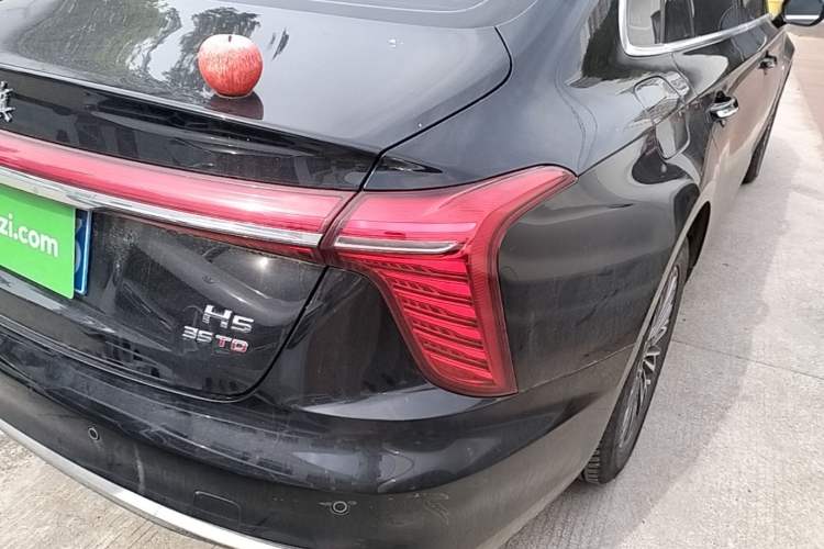 Used Hongqi H5 2024 1.5T DCT Smart Connect Flagship Edition Right Rear Taillight