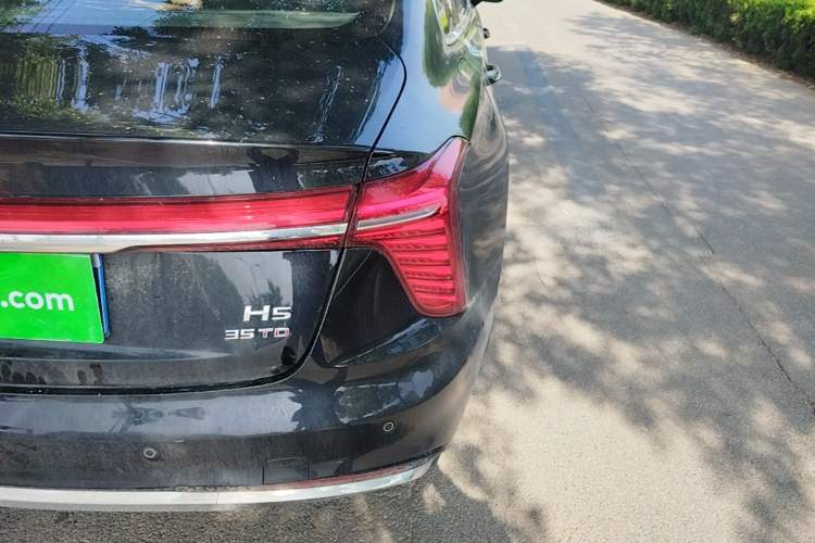 Used Hongqi H5 2024 1.5T DCT Smart Connect Flagship Edition Right Rear Taillight
