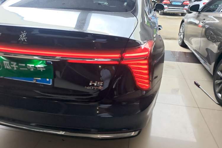 Used Hongqi H5 2024 2.0T Automatic Smart Connect Flagship Edition Right Rear Taillight