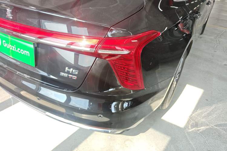 Used Hongqi H5 2024 1.5T DCT Smart Connect Flagship Edition Right Rear Taillight