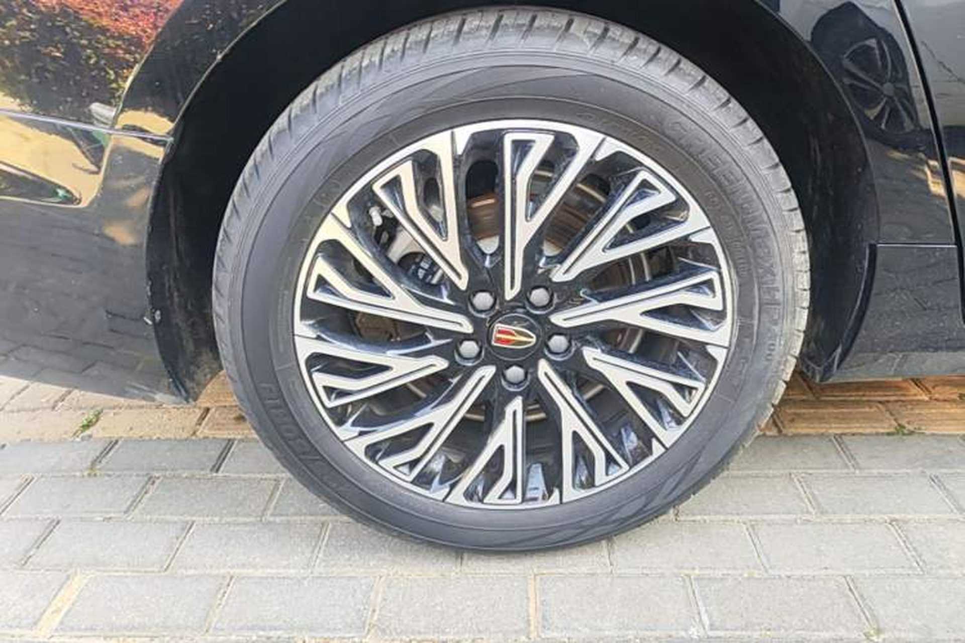 Used Hongqi H5 2024 2.0T Automatic Smart Connect Flagship Edition Right Rear Wheel Hub