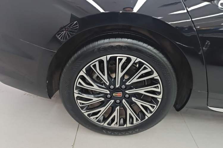 Used Hongqi H5 2024 2.0T Automatic Smart Connect Flagship Edition Right Rear Wheel Hub