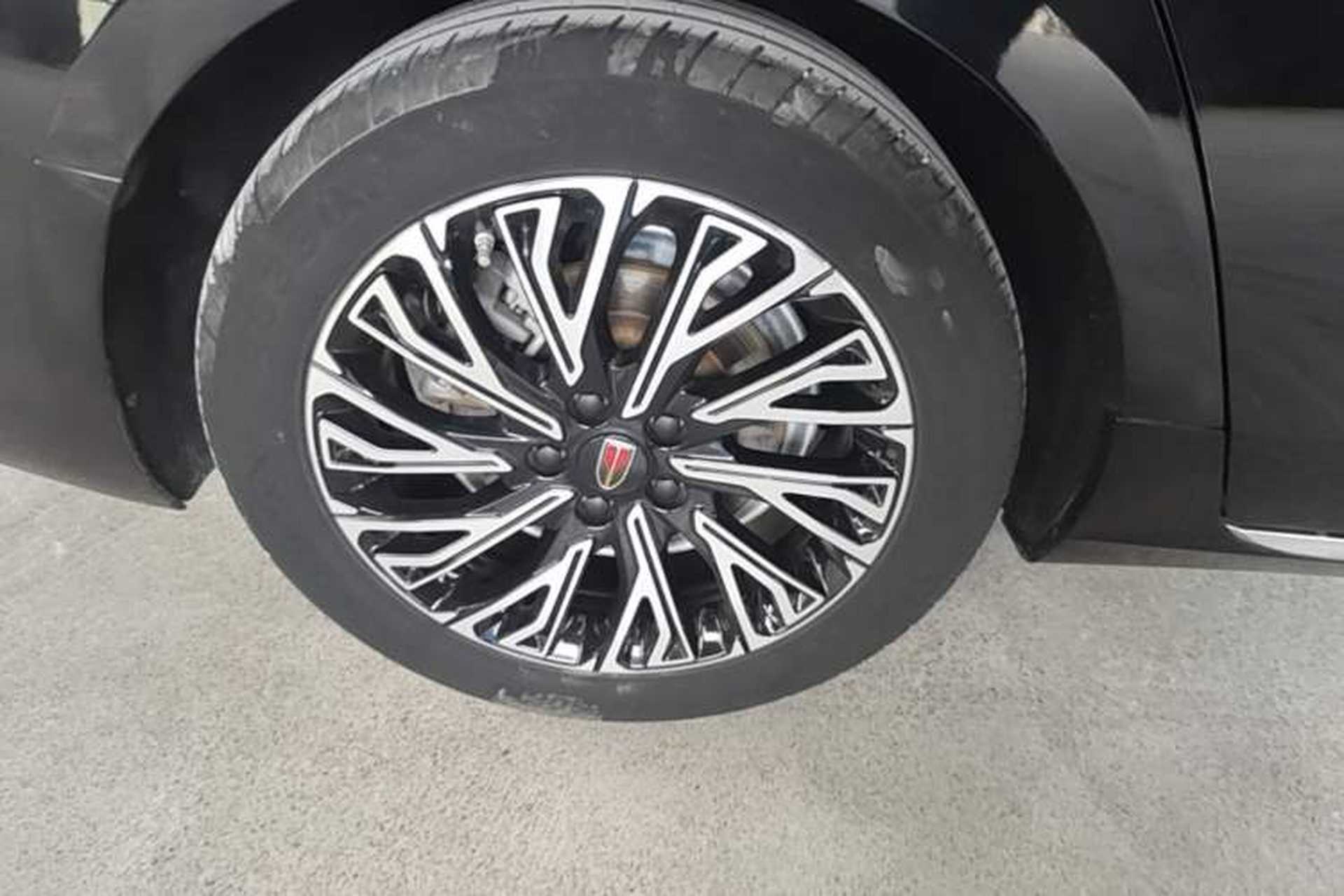 Used Hongqi H5 2024 2.0T Automatic Smart Connect Flagship Edition Right Rear Wheel Hub