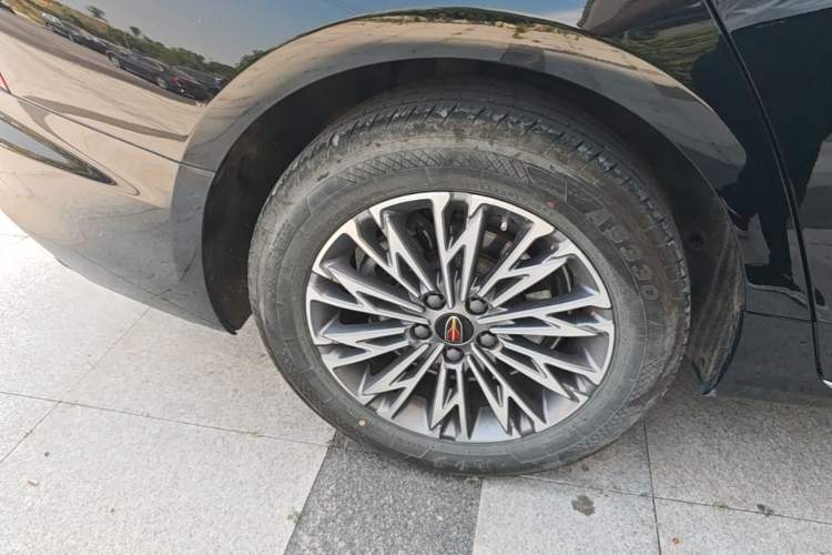 Used Hongqi H5 2024 1.5T DCT Smart Connect Flagship Edition Right Rear Wheel Hub