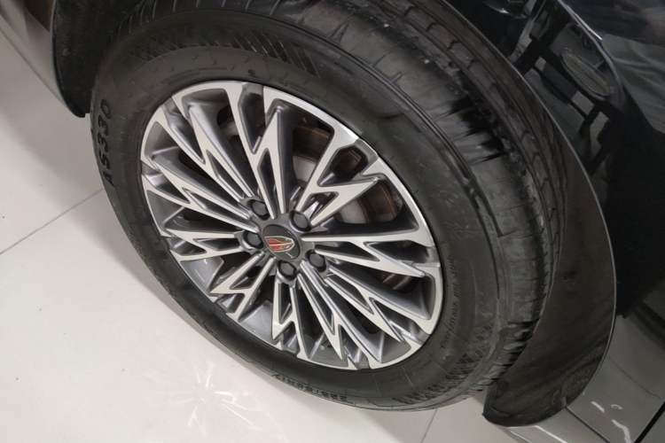 Used Hongqi H5 2024 1.5T DCT Smart Connect Flagship Edition Right Rear Wheel Hub