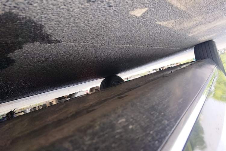 Used Hongqi H5 2024 1.5T DCT Smart Connect Flagship Edition Right Side Sill