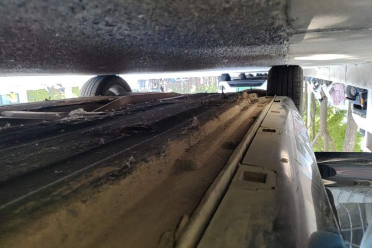 Used Hongqi H5 2024 1.5T DCT Smart Connect Flagship Edition Right Side Sill