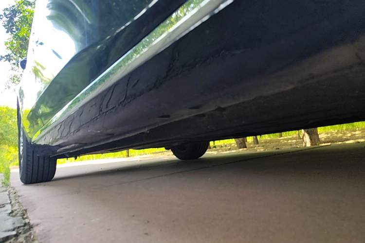 Used Hongqi H5 2024 1.5T DCT Smart Connect Flagship Edition Right Side Sill
