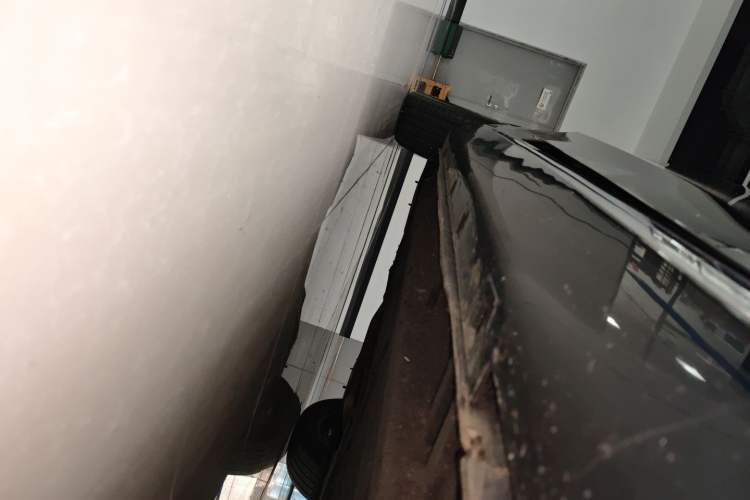 Used Hongqi H5 2024 1.5T DCT Smart Connect Flagship Edition Right Side Sill