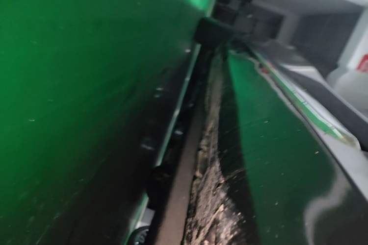 Used Hongqi H5 2024 1.5T DCT Smart Connect Flagship Edition Right Side Sill