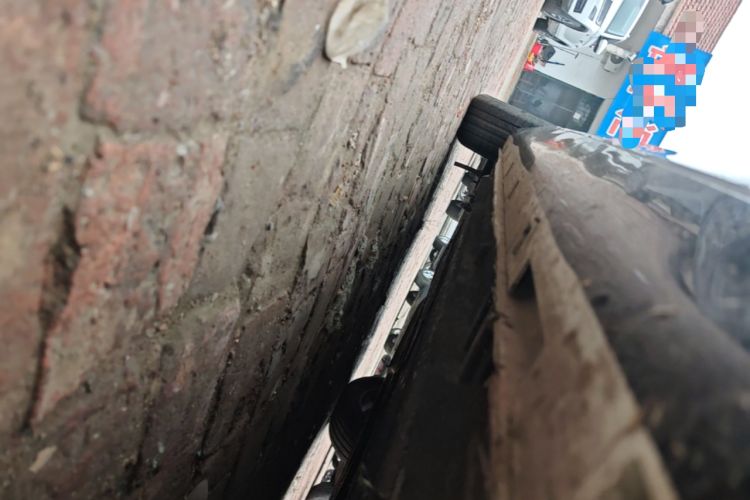 Used Hongqi H5 2024 1.5T DCT Smart Connect Flagship Edition Right Side Sill