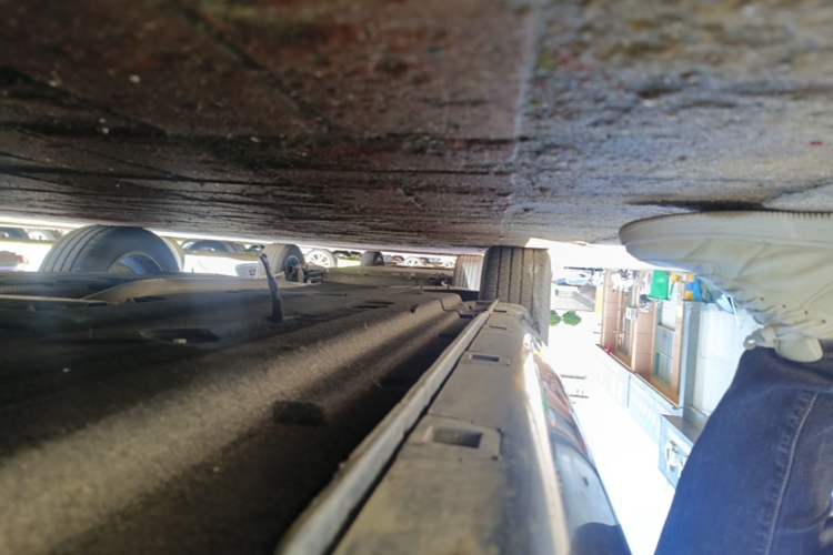 Used Hongqi H5 2024 1.5T DCT Smart Connect Flagship Edition Right Side Sill