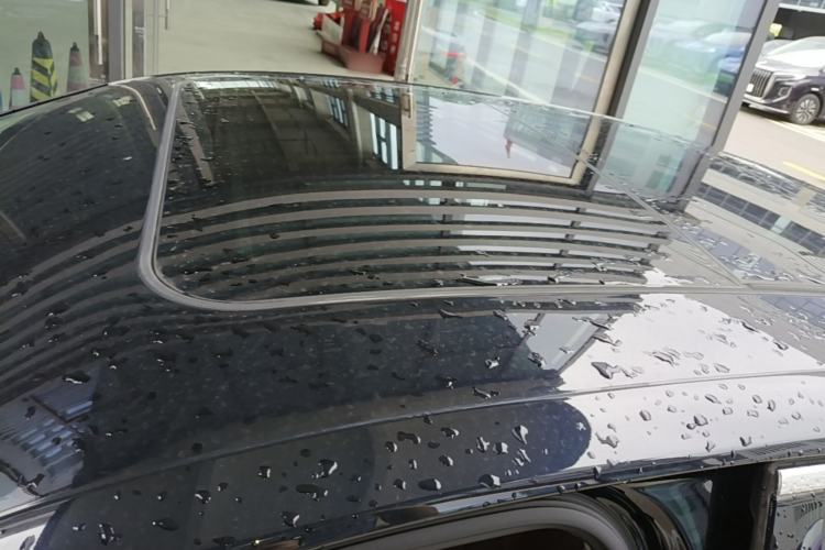 Used Hongqi H5 2024 1.5T DCT Smart Connect Flagship Edition Roof