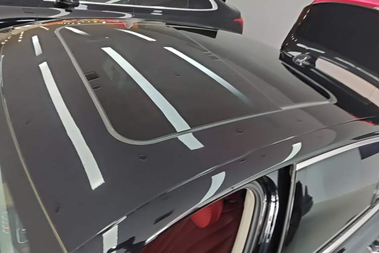 Used Hongqi H5 2024 2.0T Automatic Smart Connect Flagship Edition Roof