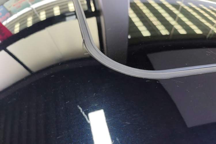 Used Hongqi H5 2024 2.0T Automatic Smart Connect Flagship Edition Roof