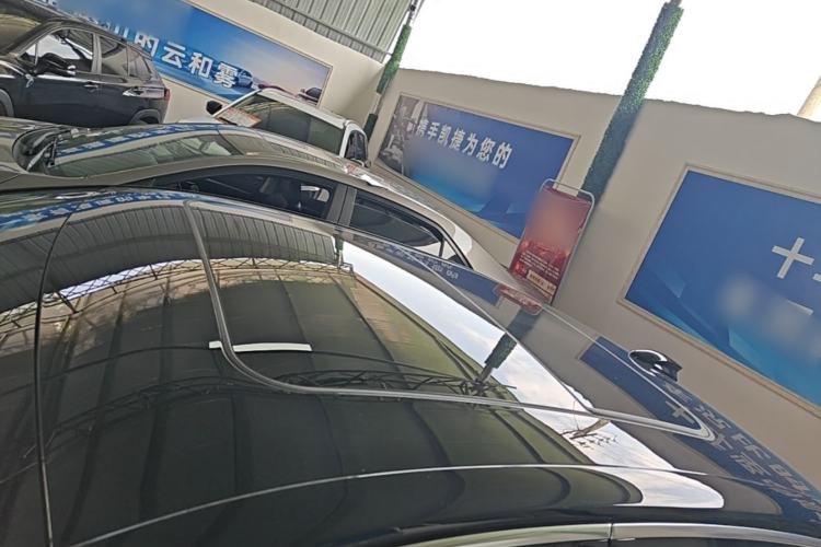 Used Hongqi H5 2024 1.5T DCT Smart Connect Flagship Edition Roof