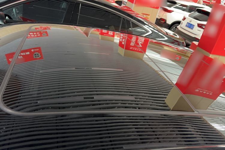Used Hongqi H5 2024 2.0T Automatic Smart Connect Flagship Edition Roof