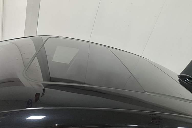 Used Hongqi H5 2024 2.0T Automatic Smart Connect Flagship Edition Roof