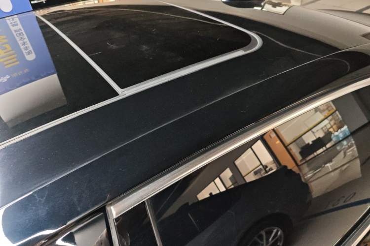Used Hongqi H5 2024 1.5T DCT Smart Connect Flagship Edition Roof
