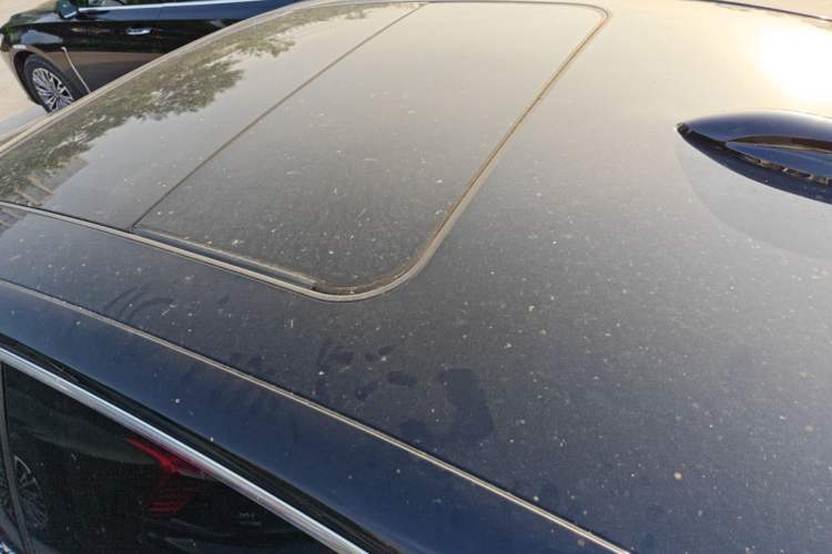 Used Hongqi H5 2024 1.5T DCT Smart Connect Flagship Edition Roof