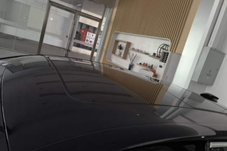 Used Hongqi H5 2024 2.0T Automatic Smart Connect Flagship Edition Roof