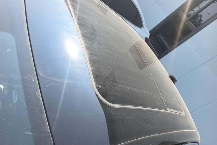 Used Hongqi H5 2024 1.5T DCT Smart Connect Flagship Edition Roof