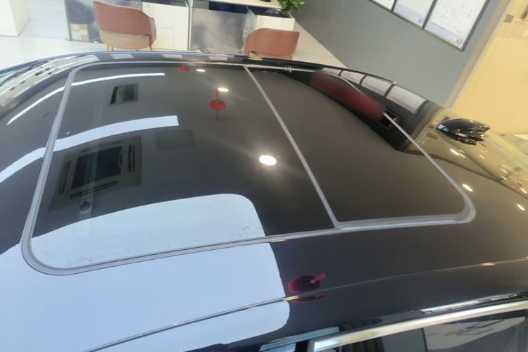 Used Hongqi H5 2024 1.5T DCT Smart Connect Flagship Edition Roof